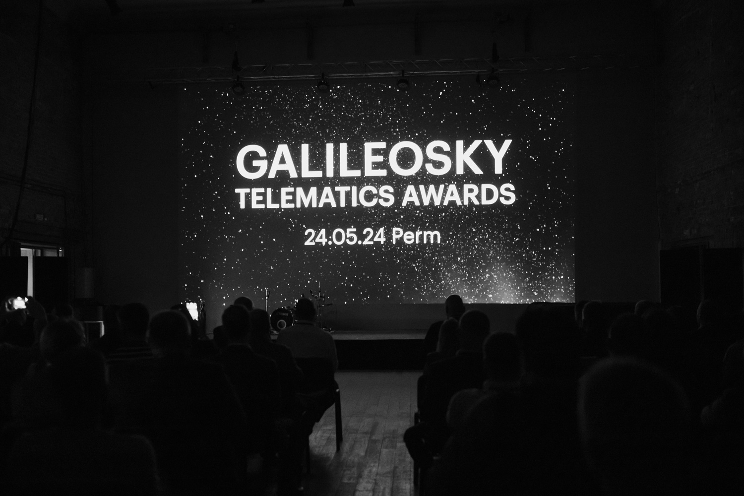 Galileosky собрал лучшие решения по цифровизации транспорта и спецтехники со всего мира.