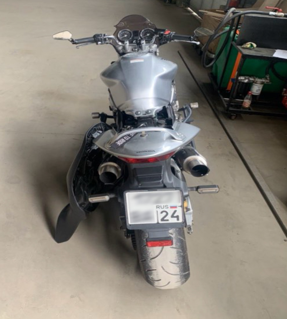 Установка абонентского терминала Galileosky Base Block Iridium на мотоцикл Honda Hornet 900 Установка абонентского терминала Galileosky Base Block Iridium на мотоцикл Honda Hornet 900